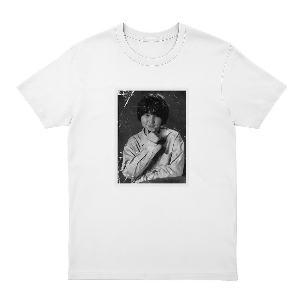 Nahnesnuffni T-Shirt mit Cover Artwork Print